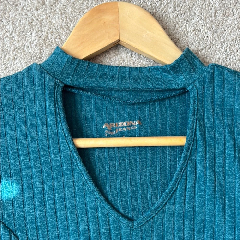 Blue Ribbed V-Neck Dress - Picture 4 of 4